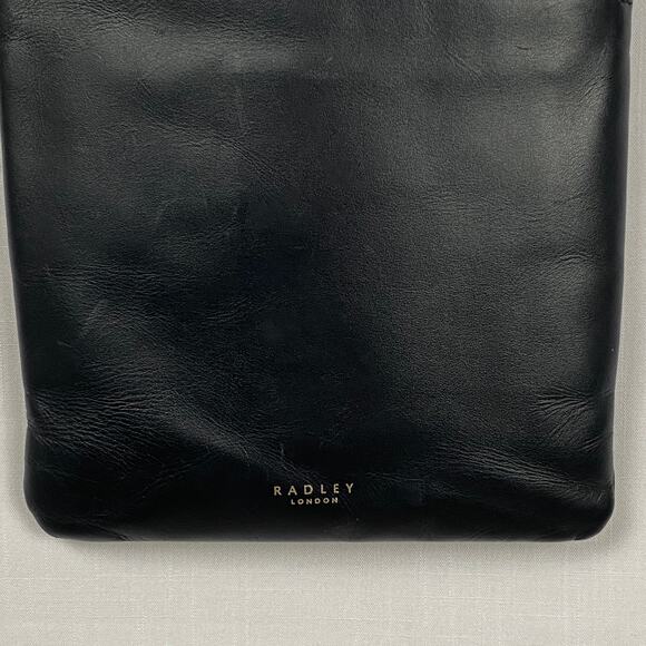 Radley London Black Leather Slim Profile Crossbody Bag gently used, excellent - Picture 11 of 12